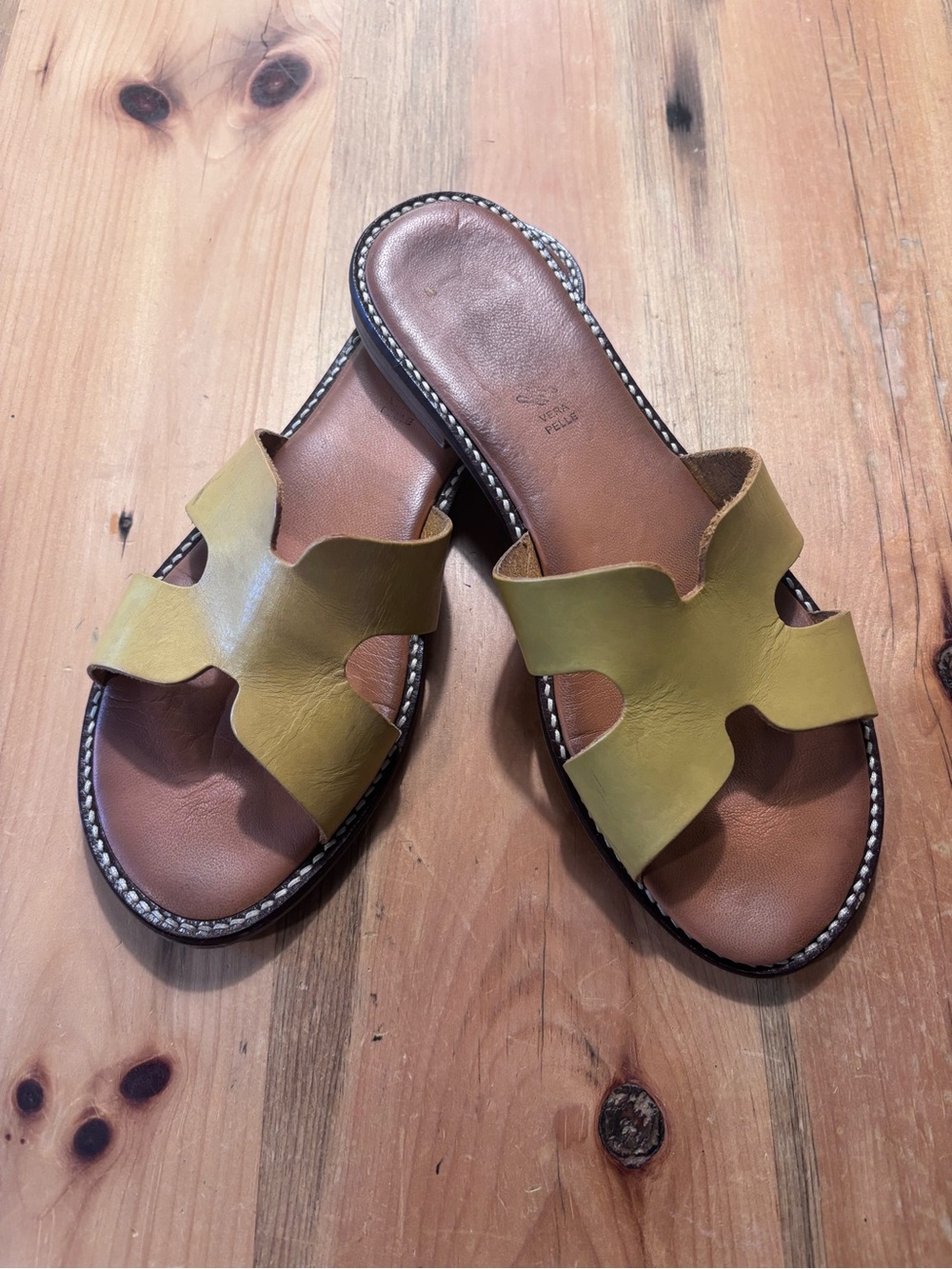 Women’s Italian Leather Slide Sandals Size 40